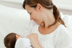 寶寶吃母乳怎么確定她吃飽沒？怎么確定寶寶吃母乳吃飽了？[圖]