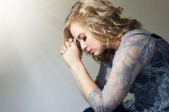 哪些習(xí)慣會導(dǎo)致記憶力下降？睡眠不足記憶力會下降嗎？[圖]
