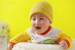 寶寶口腔潰瘍拒絕進(jìn)食怎么辦？寶寶口腔潰瘍不吃飯?jiān)趺崔k？[圖]