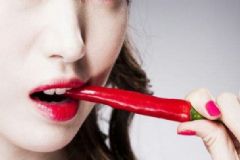 口腔潰瘍是什么原因?qū)е碌模靠谇粷冊趺纯焖僦委?？[圖]