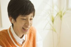如何教孩子面對(duì)第一次遺精？怎么教育青少年遺精問題？[圖]