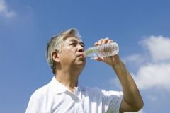腦動脈硬化有什么癥狀嗎？老人怎么看有沒有腦動脈硬化？[圖]