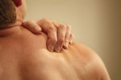 為什么會(huì)得肩周炎？肩周炎是什么原因?qū)е碌?？[圖]