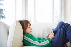 青少年出現(xiàn)駝背怎么辦？如何幫助青少年矯正駝背？[圖]