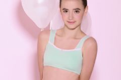 15歲女生乳房不發(fā)育了該怎么治療？15歲女孩胸部不發(fā)育什么原因？[圖]