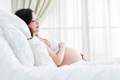 孕婦腳腫怎么回事？孕婦應(yīng)該如何緩解水腫？[圖]