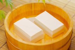男人豆腐吃多了會(huì)怎樣？男人過量吃豆腐的危害[圖]