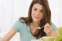吃完飯肚子疼怎么回事？吃完飯肚子疼怎么辦？[圖]