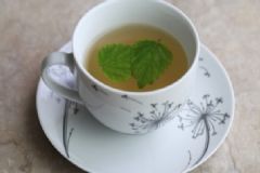 夏天該如何預(yù)防中暑？夏天吃什么可以預(yù)防中暑？[圖]