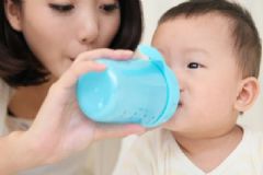 寶寶為什么不愛(ài)喝水？寶寶不喝水是什么原因？[圖]