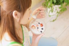 吃多了胃脹痛怎么辦？吃多了胃痛怎么緩解？[圖]