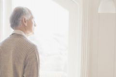 老人打嗝不止怎么辦？老人持續(xù)性打嗝怎么辦？[圖]