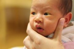 嬰兒黃疸多久能退？嬰兒黃疸什么時(shí)候退完全？[圖]
