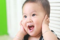 孩子耳朵疼怎么辦？孩子耳朵疼怎么緩解疼痛？[圖]