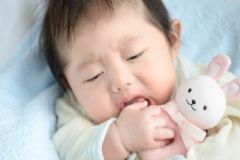 寶寶嘔吐后吃什么東西養(yǎng)胃？寶寶嘔吐后吃什么好？[圖]