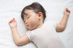 寶寶不睡午覺怎么辦？寶寶睡午覺有哪些好處和壞處？[圖]
