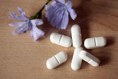 急性腎炎應(yīng)該怎樣預(yù)防？為什么中年女性更容易患上急性腎炎？[圖]