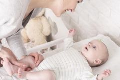 寶寶肚子鼓怎么回事？寶寶肚子鼓鼓的正常嗎？[圖]
