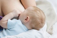 哺乳期感冒能夠喂奶嗎？哺乳期感冒吃什么食物好？[圖]