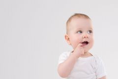 1個(gè)月寶寶發(fā)育有哪些指標(biāo)？一個(gè)月寶寶發(fā)育有什么標(biāo)準(zhǔn)？[圖]