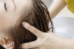 白醋洗頭的正確方法是怎樣？白醋洗頭發(fā)怎么洗？[圖]