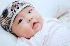 新生兒打嗝怎么辦？新生兒打嗝不止怎么辦？[圖]