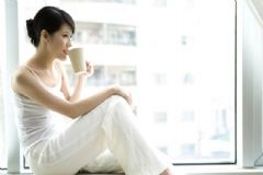 孕婦喝水就吐怎么辦？孕婦喝水都吐怎么辦？[圖]