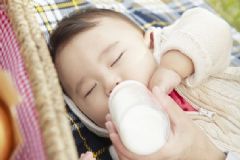 奶水不足怎么辦？奶水不足怎么堅(jiān)持母乳喂養(yǎng)？[圖]