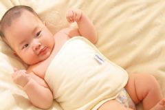 肚子受涼為什么容易拉肚子？導(dǎo)致腹瀉的原因有哪些？[圖]