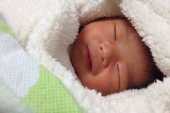 母乳性黃疸怎么判斷？怎么判斷是不是母乳性黃疸？[圖]
