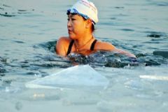 冬泳對(duì)高血壓有益嗎？高血壓可以冬泳嗎？[圖]