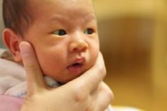 母乳性黃疸是什么原因引起的？母乳性黃疸是怎么回事？[圖]