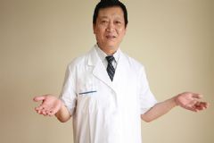 甲亢的癥狀有哪些？甲亢的明顯癥狀是什么？[圖]