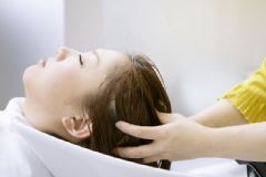 白醋洗頭發(fā)有什么好處？用白醋洗頭發(fā)有什么功效？[圖]