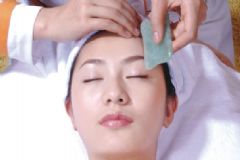 面部刮痧的好處有哪些？臉部刮痧怎么樣？[圖]