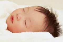 寶寶鼻子嗆奶怎么辦？寶寶鼻子嗆奶怎么處理？[圖]