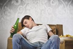 喝酒為什么會頭痛？酒后為什么會頭痛？[圖]