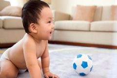 錯(cuò)誤行為傷孩子視力 如何保護(hù)寶寶視力？[圖]