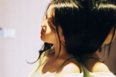 14歲女孩白帶發(fā)黃正常嗎？14歲女生白帶黃怎么辦？[多圖]
