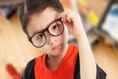 9歲女孩近視怎么辦？9歲女孩近視能恢復(fù)嗎？[多圖]