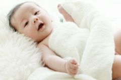 小孩流鼻涕怎么辦？小孩老是流鼻涕怎么辦？[圖]