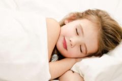 孩子反復發(fā)燒是什么原因？小孩反復發(fā)燒該怎么回事？[圖]