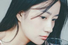 15歲長痘痘怎么辦？15歲長痘痘可以用洗面奶嗎？[多圖]