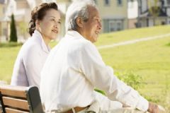 胃潰瘍和胃癌的區(qū)別？胃潰瘍和胃癌區(qū)別？[圖]
