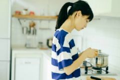 16歲女生應(yīng)該怎么護(hù)膚？16歲應(yīng)該用什么護(hù)膚品？[多圖]