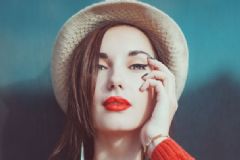 女生為什么涂口紅？女生涂口紅是為什么？[多圖]