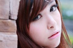 美瞳和隱形眼鏡哪個(gè)危害大？美瞳和隱形眼鏡哪個(gè)好？[多圖]