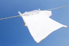 衣服上的可樂怎么洗掉？如何洗掉衣服上的可樂？[多圖]