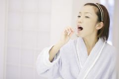 洗牙后多久可以刷牙？洗牙后幾天可以刷牙？[圖]