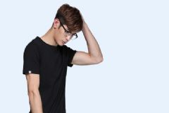 18歲男孩正常身高體重標(biāo)準(zhǔn)是多少？18歲男孩還會(huì)長(zhǎng)高嗎？[多圖]
